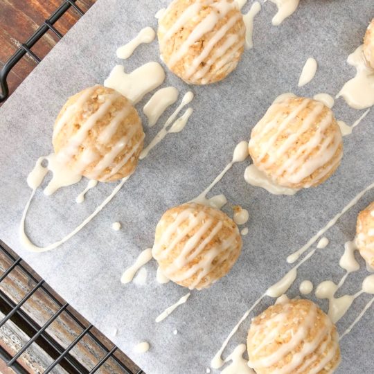10 Minute Lemon Coconut Cheesecake Truffles