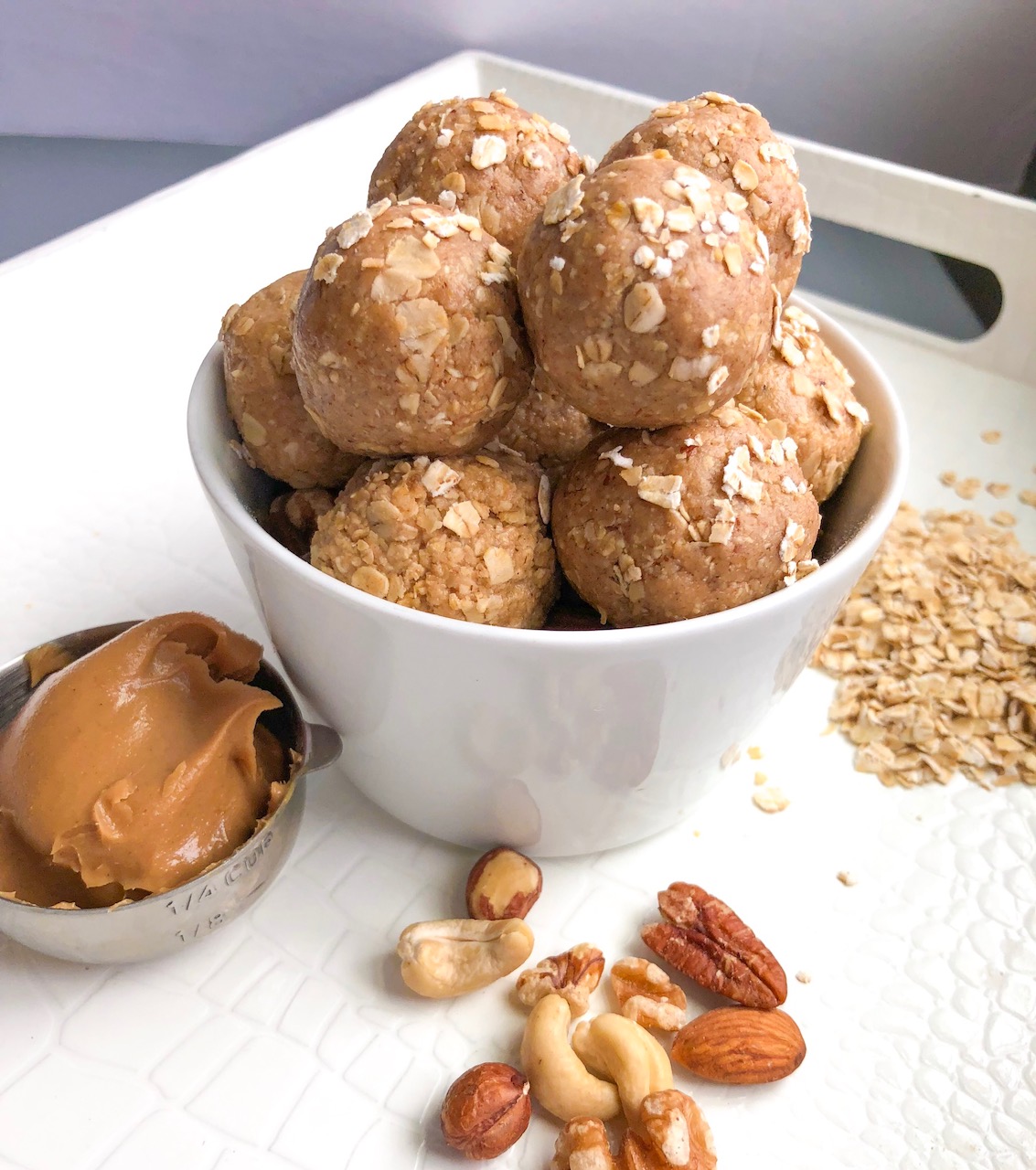 Healthy Peanut Butter Oat Energy Bites