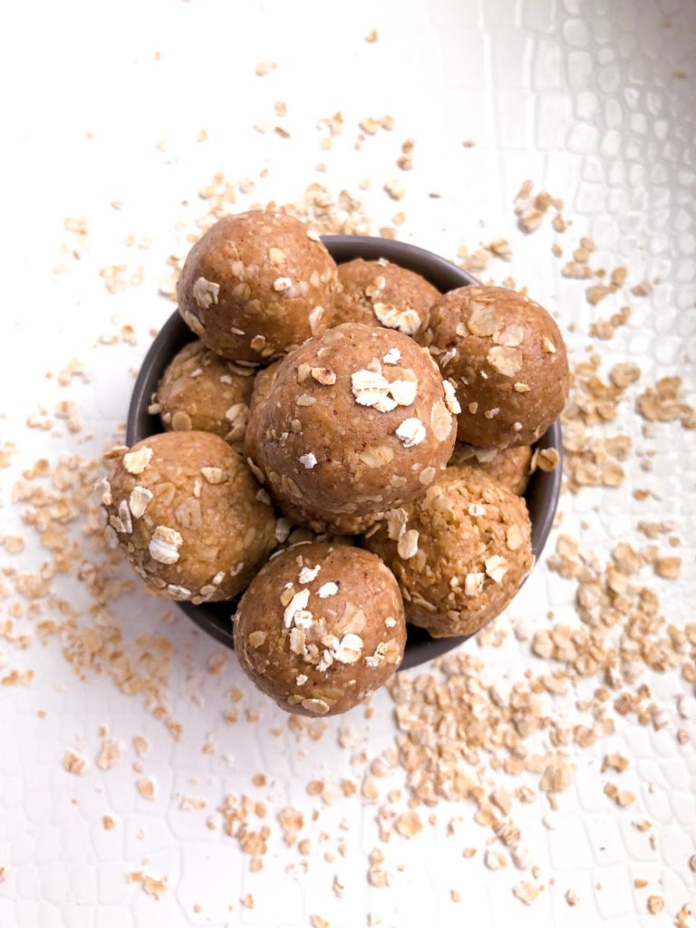 Healthy Peanut Butter Oat Energy Bites