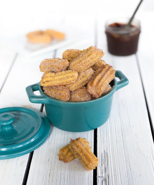Easy Baked Churro Bites (with chocolate sauce)