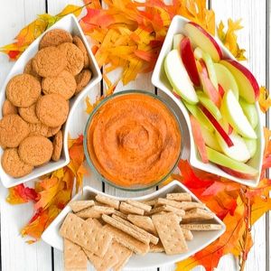 Easy VEGAN pumpkin pie spice dip without cool whip or cream cheese. Serve with ginger snap cookies or apples! Kids love this dip too!